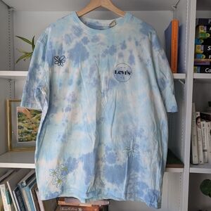 Levi's T-Shirt Stay Loose Doodle Blue Tie-Dye Tee Embroidered Sz Small Oversized